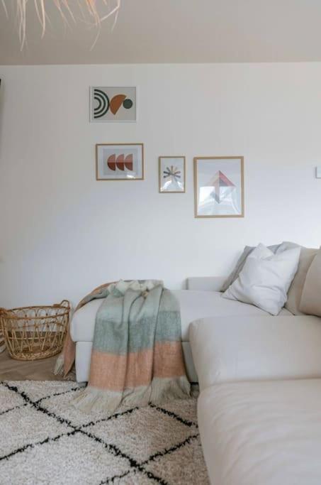 Juan - Stijlvol Appartement Met Uitzicht Op De Kaai Oostende Bagian luar foto